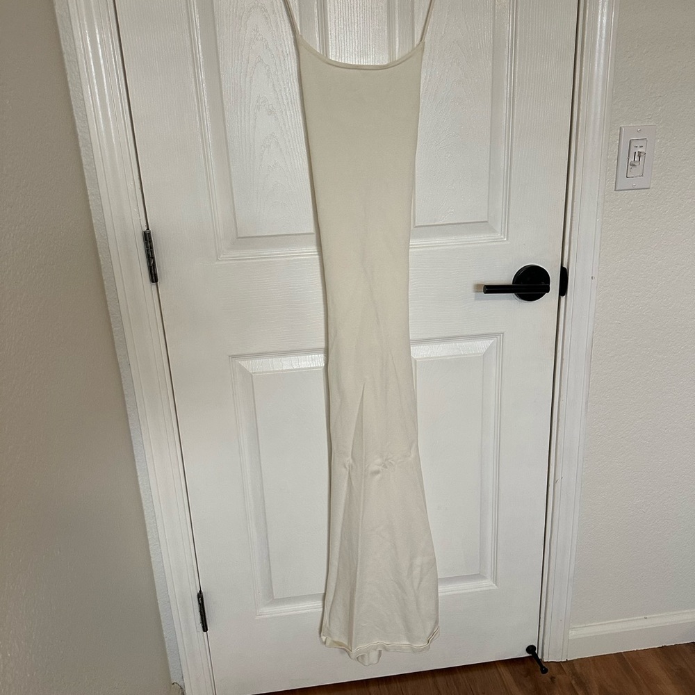 Elegant Backless Ivory Maxi Dress